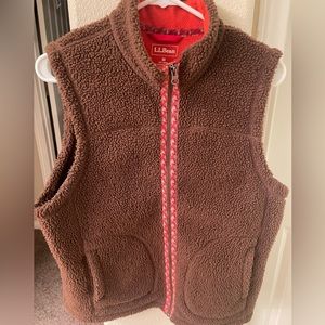 COPY - LL BEAN Women’s Sherpa Brown Vest size Medium